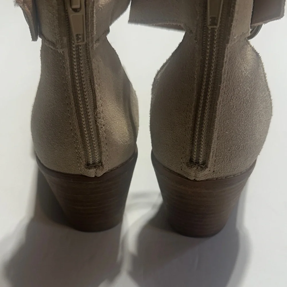 Crown Vintage Ludawen tan leather upper wedge sandals zipper & adjustable buckle - Picture 6 of 9